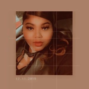 Meet your Posher, Yasmine